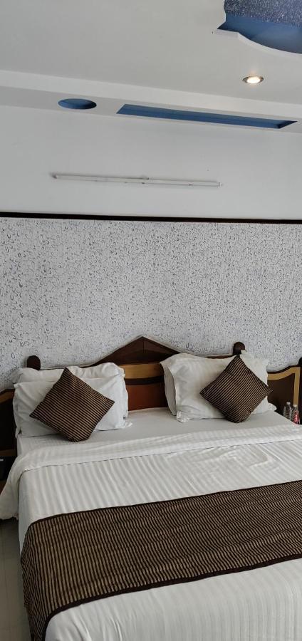 Amidhara Resort Sasan Gir Buitenkant foto