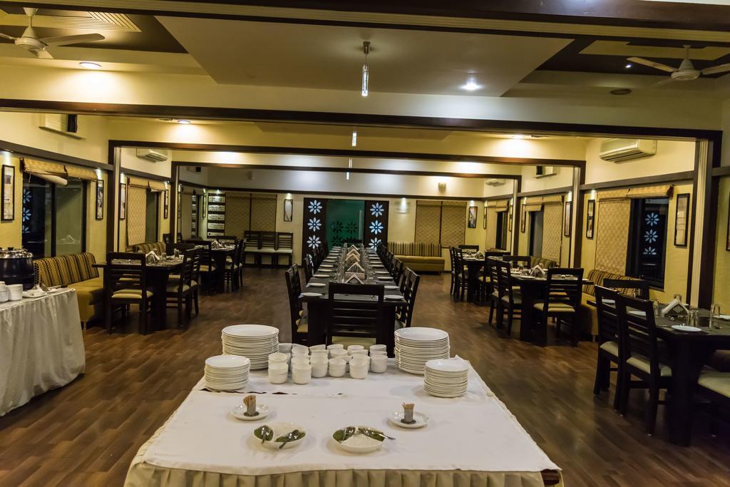 Amidhara Resort Sasan Gir Buitenkant foto