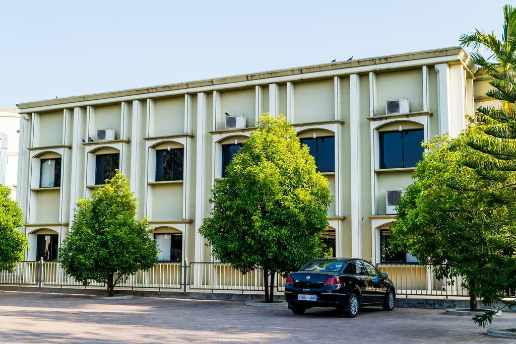 Amidhara Resort Sasan Gir Buitenkant foto
