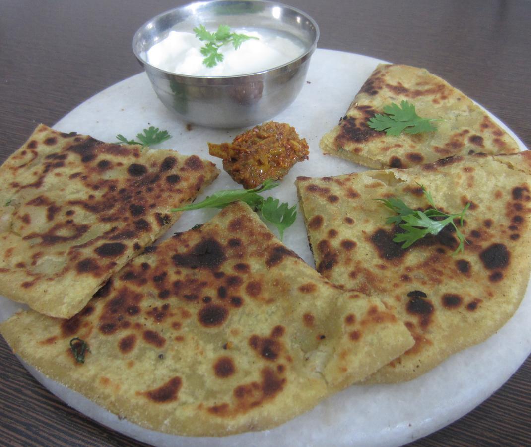 Amidhara Resort Sasan Gir Buitenkant foto
