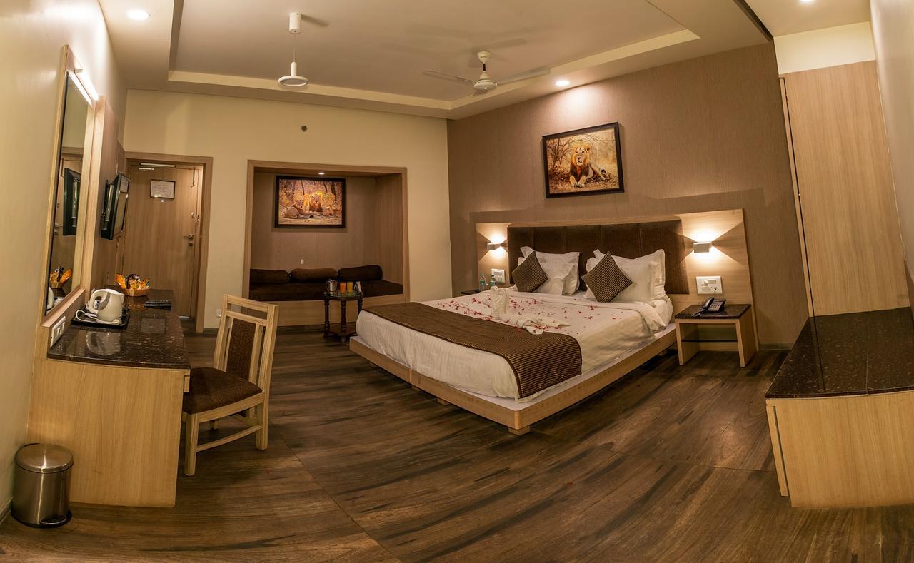 Amidhara Resort Sasan Gir Buitenkant foto