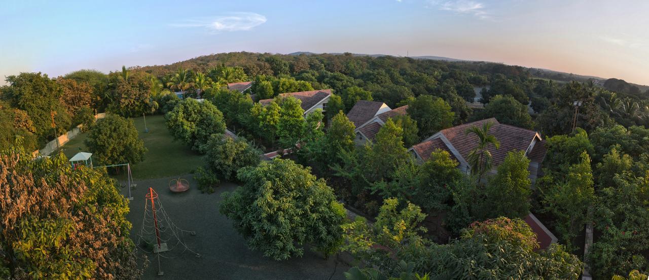 Amidhara Resort Sasan Gir Buitenkant foto